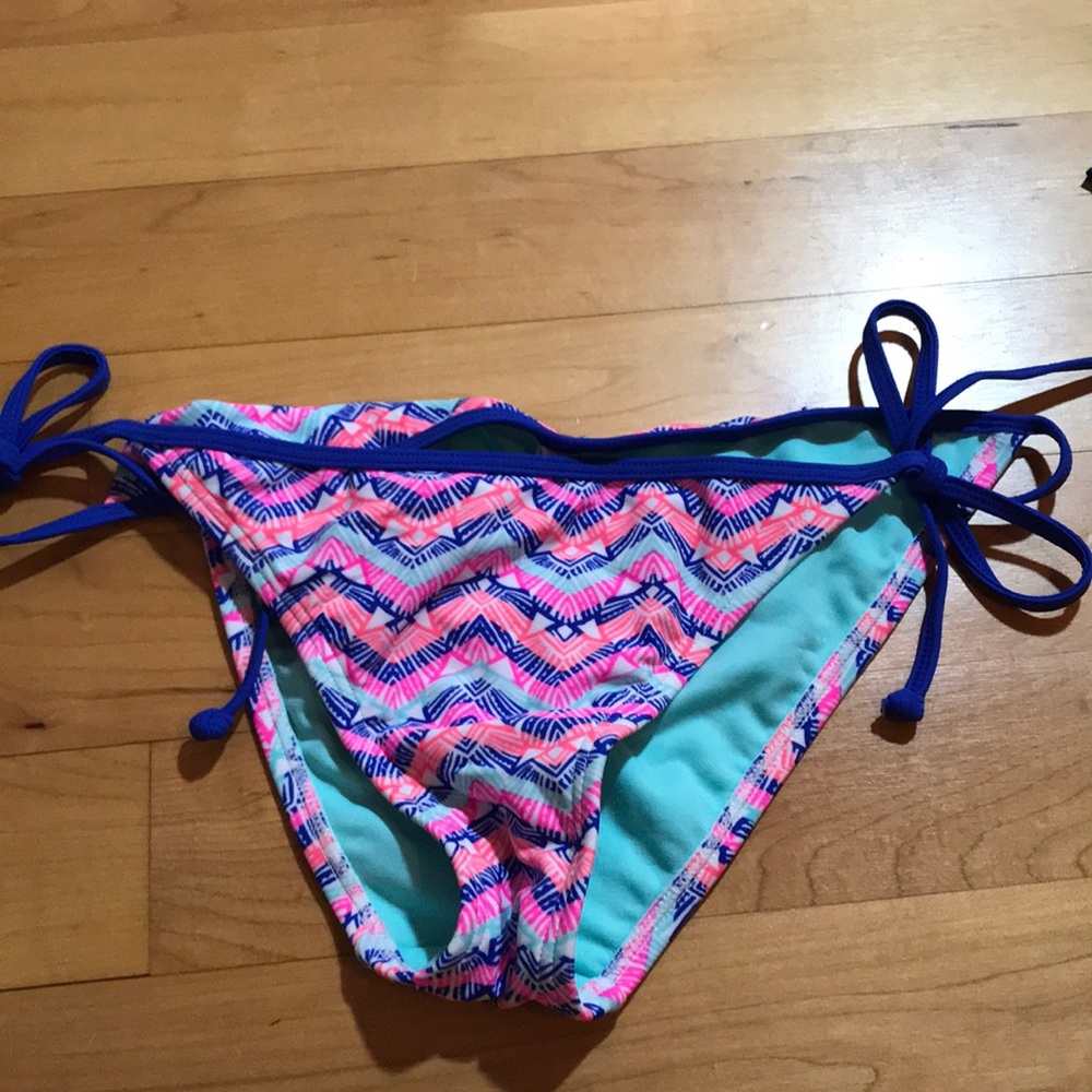 Bikini bottoms